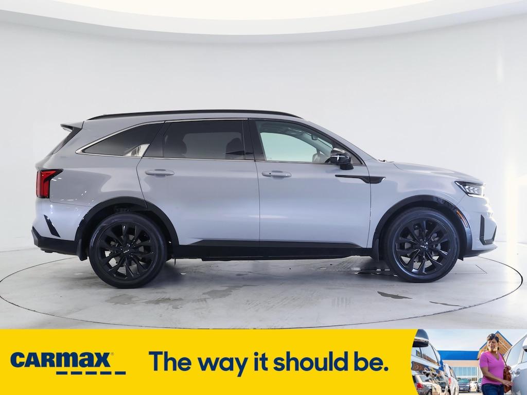 used 2022 Kia Sorento car, priced at $29,998