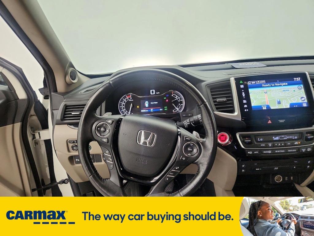 used 2016 Honda Pilot car, priced at $27,998