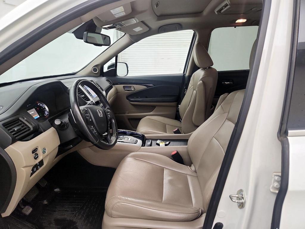 used 2016 Honda Pilot car, priced at $27,998