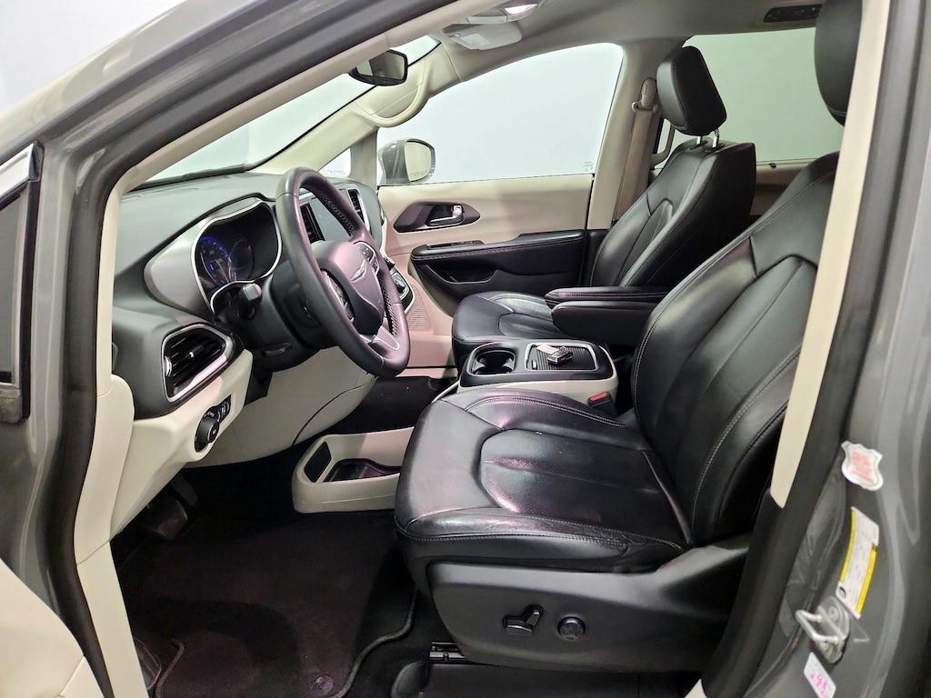 used 2022 Chrysler Pacifica car, priced at $24,998