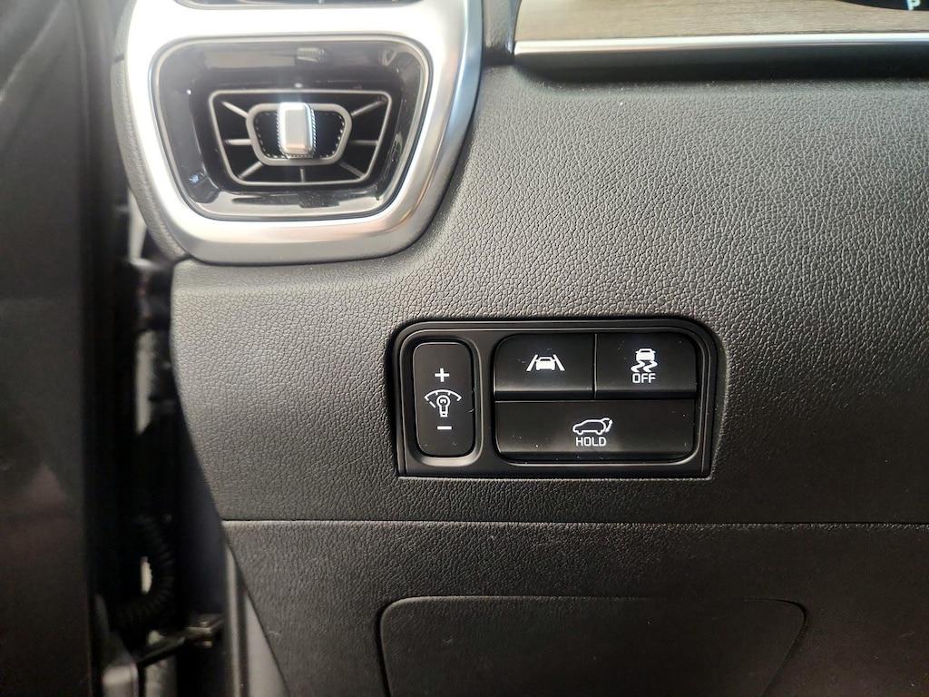 used 2023 Kia Sorento car, priced at $39,998