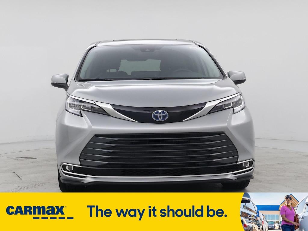 used 2023 Toyota Sienna car, priced at $50,998