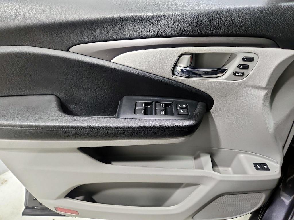 used 2022 Honda Pilot car, priced at $36,998