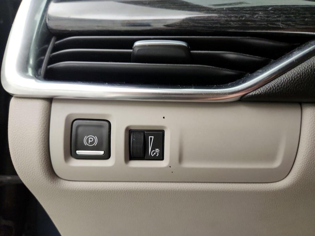 used 2020 Cadillac XT4 car, priced at $18,998