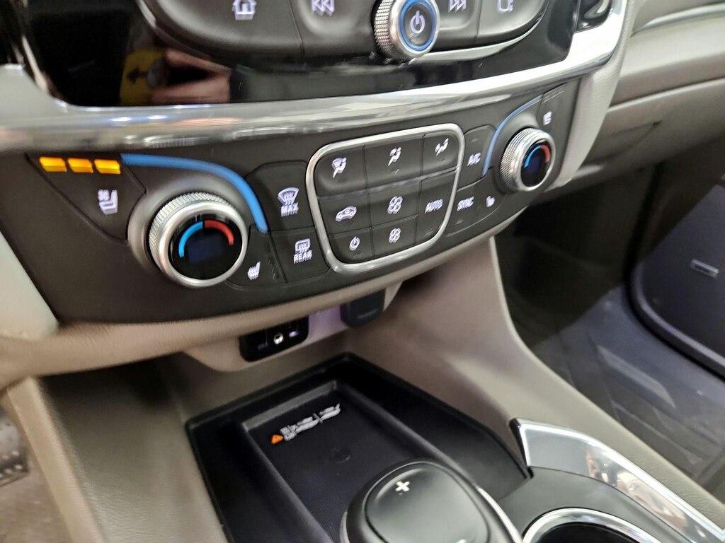 used 2019 Chevrolet Traverse car, priced at $27,998