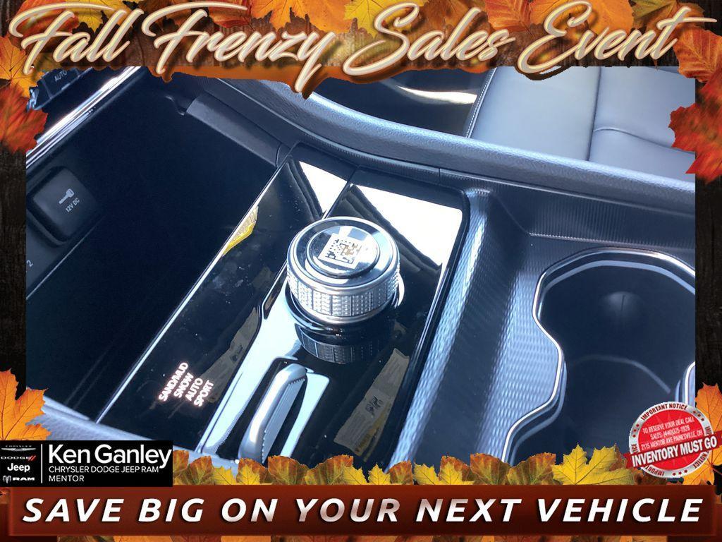 new 2025 Jeep Grand Cherokee car, priced at $43,622