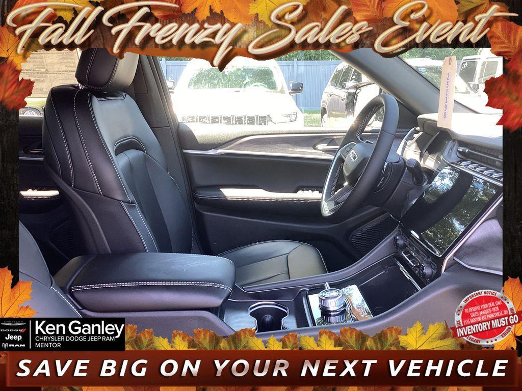 new 2025 Jeep Grand Cherokee car, priced at $43,622