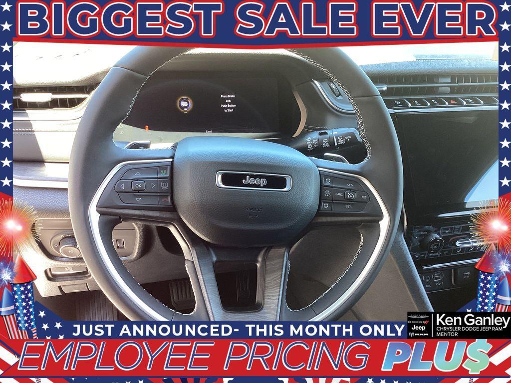 new 2025 Jeep Grand Cherokee car, priced at $47,081