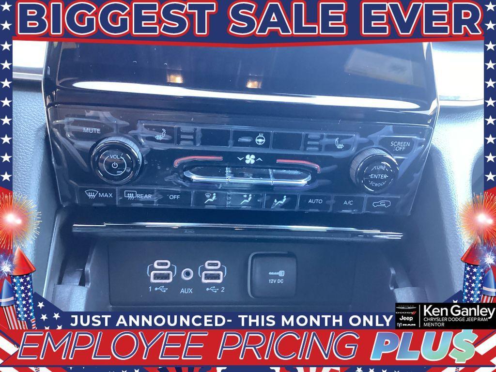new 2025 Jeep Grand Cherokee car, priced at $47,081