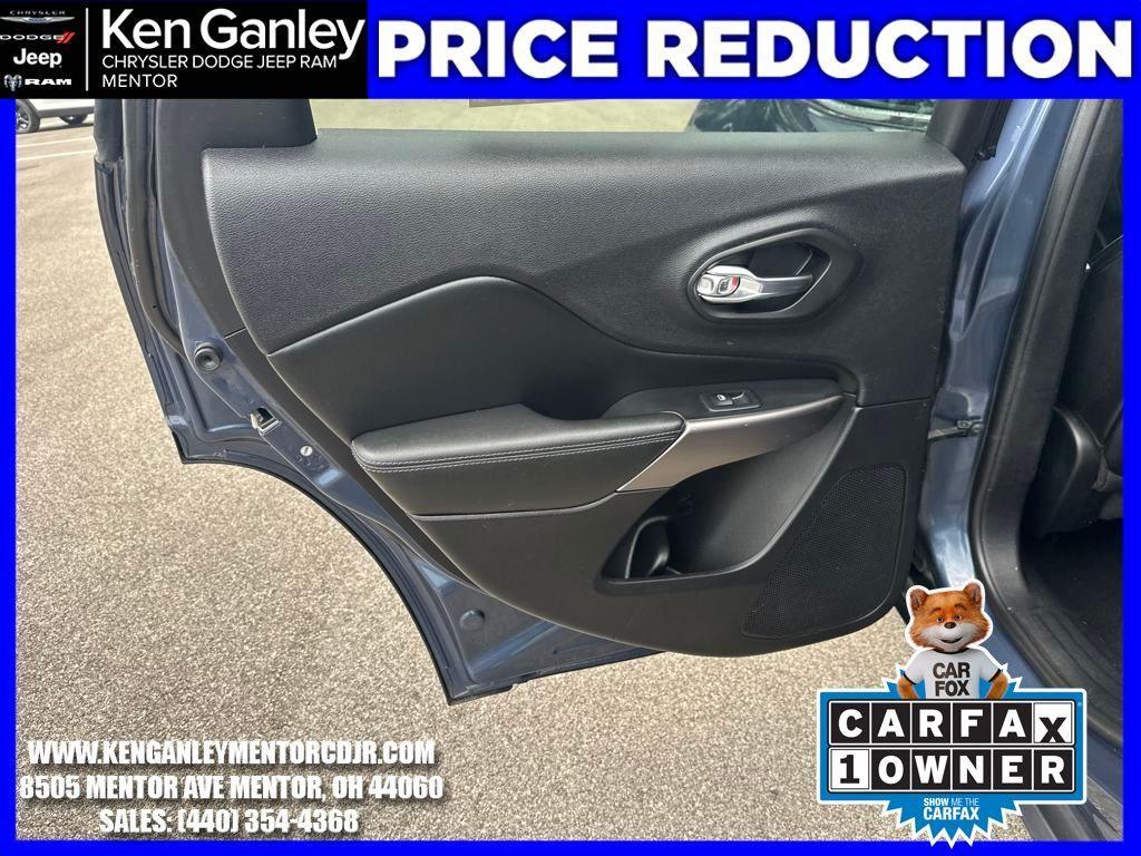 used 2019 Jeep Cherokee car, priced at $16,800