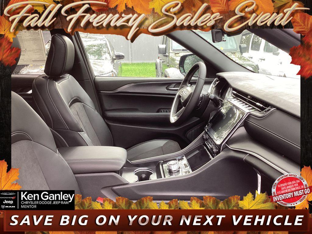 new 2025 Jeep Grand Cherokee car, priced at $41,955