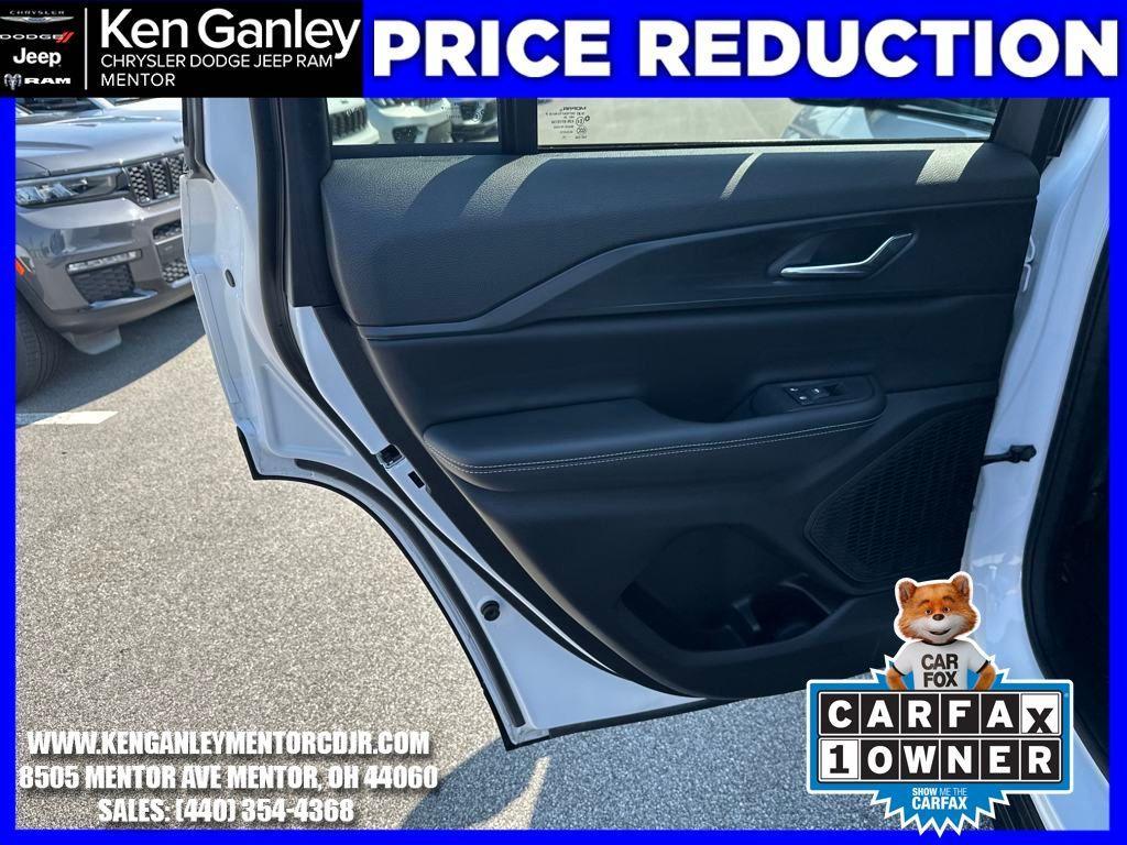 used 2024 Jeep Grand Cherokee car, priced at $36,930