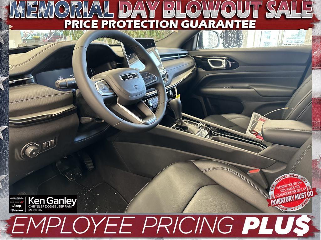 new 2025 Jeep Compass car, priced at $33,166