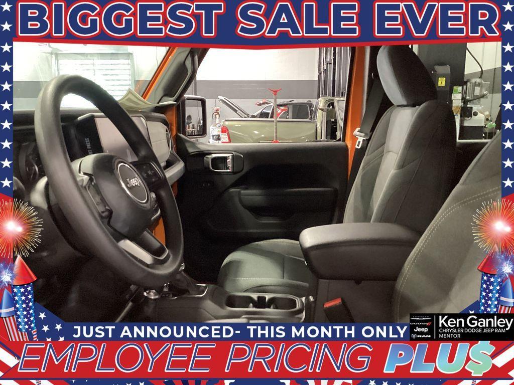 new 2025 Jeep Wrangler car, priced at $40,100