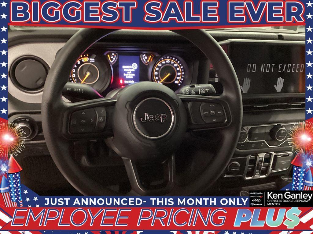 new 2025 Jeep Wrangler car, priced at $40,100
