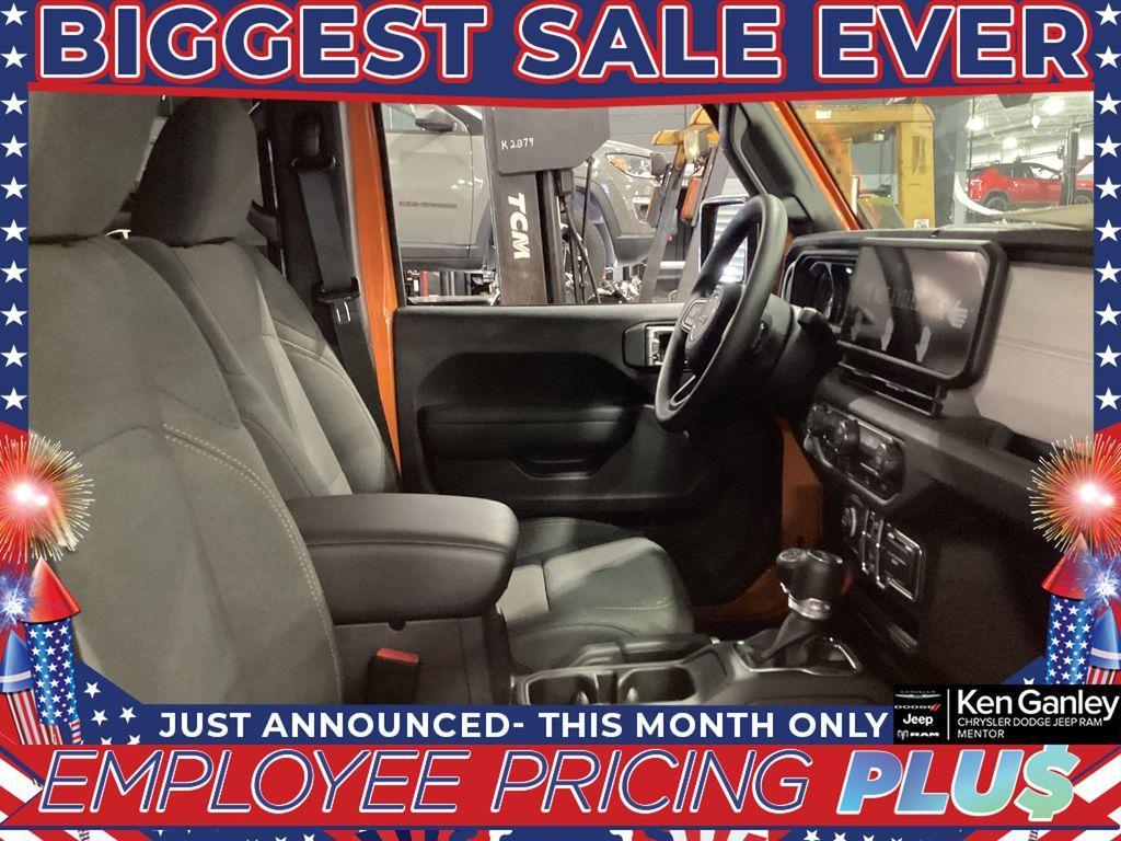 new 2025 Jeep Wrangler car, priced at $40,100