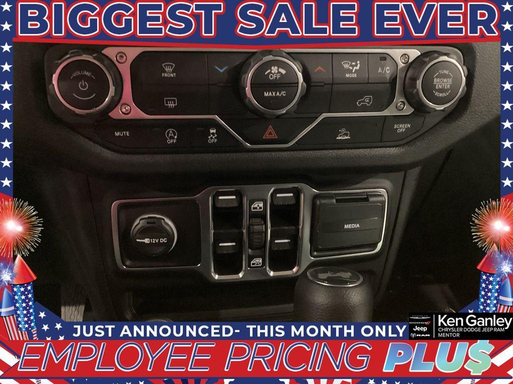 new 2025 Jeep Wrangler car, priced at $40,100