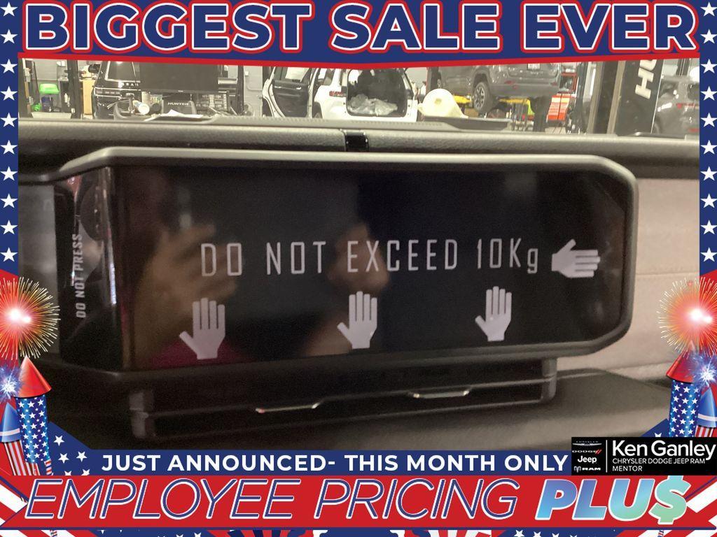 new 2025 Jeep Wrangler car, priced at $40,100