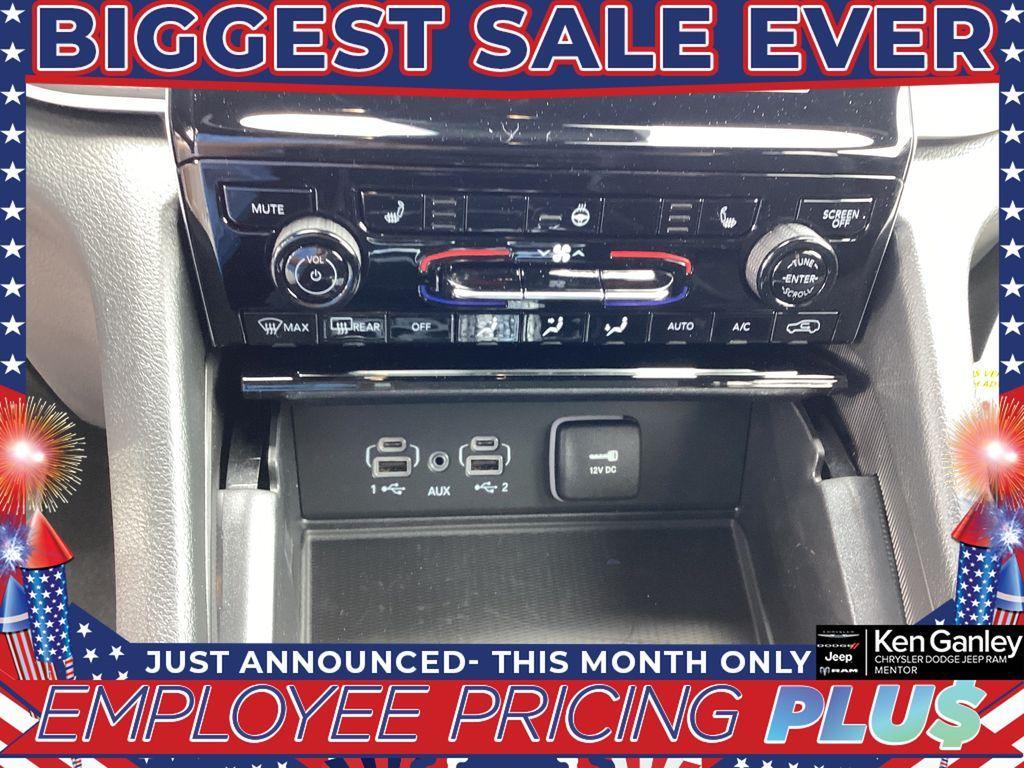 new 2025 Jeep Grand Cherokee car, priced at $41,279