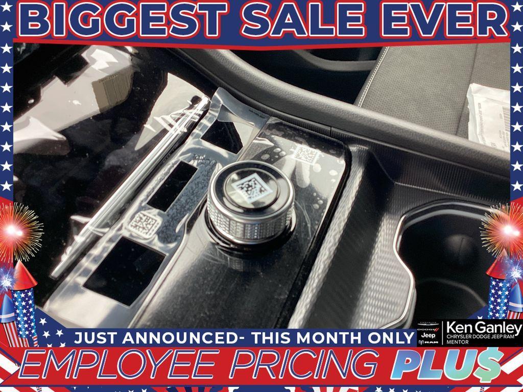 new 2025 Jeep Grand Cherokee L car, priced at $43,452