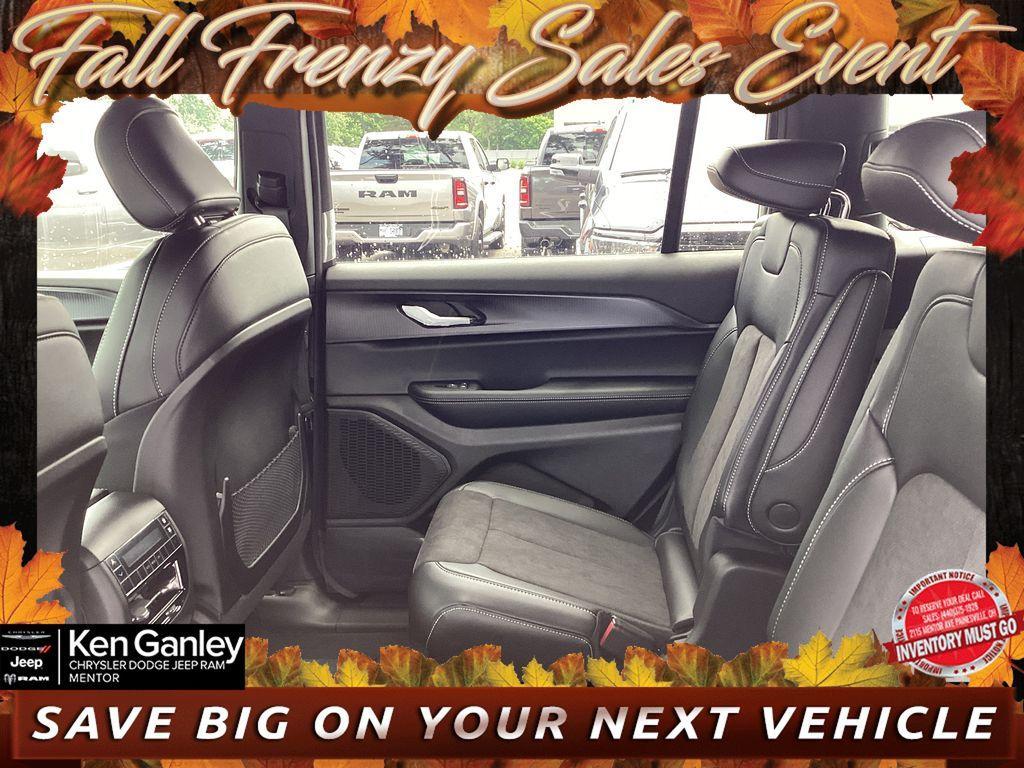 new 2025 Jeep Grand Cherokee L car, priced at $42,152