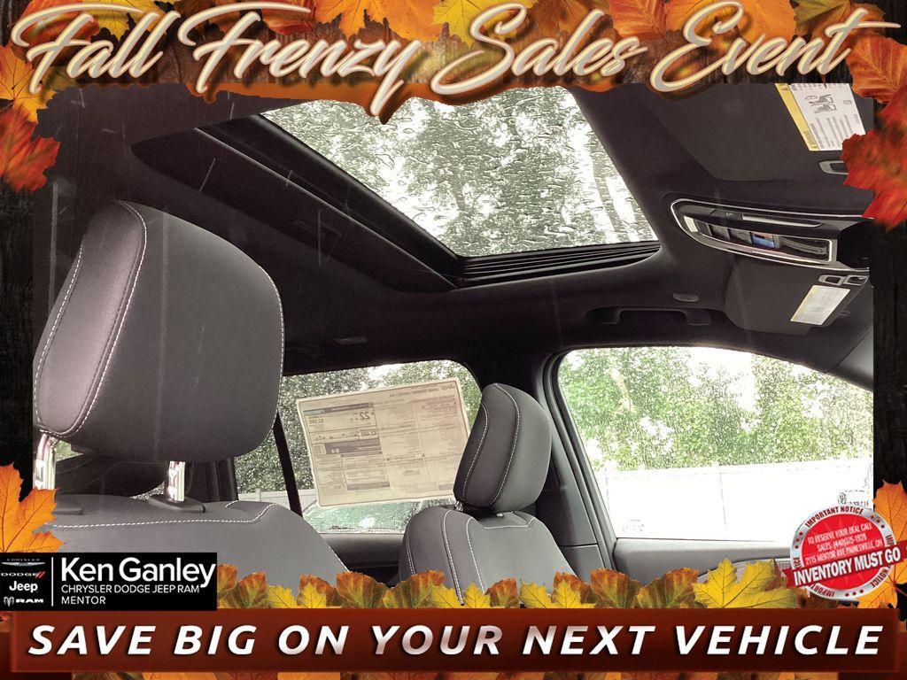 new 2025 Jeep Grand Cherokee car, priced at $38,681