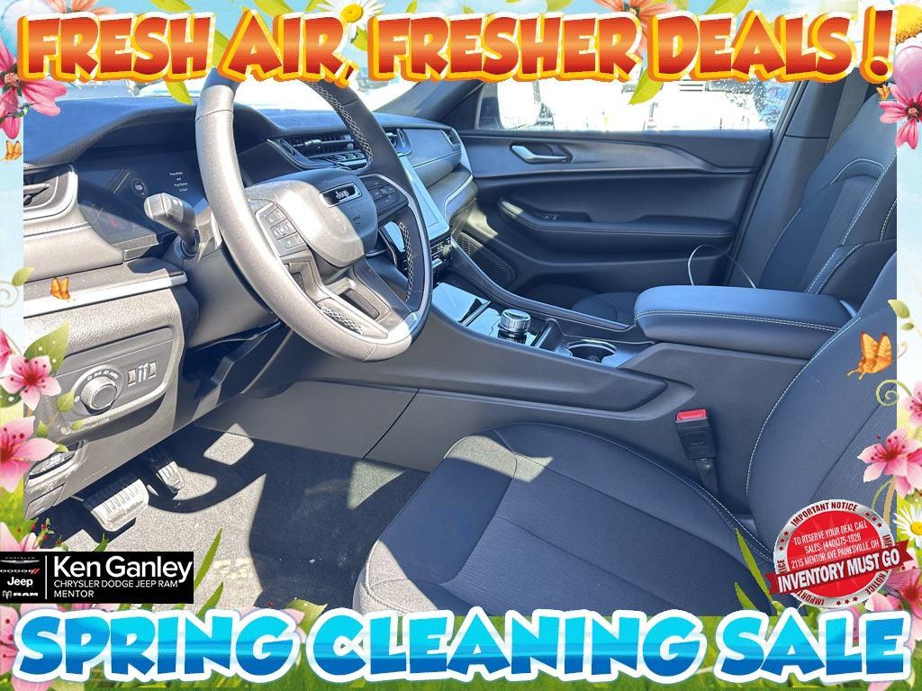 new 2025 Jeep Grand Cherokee car, priced at $41,139