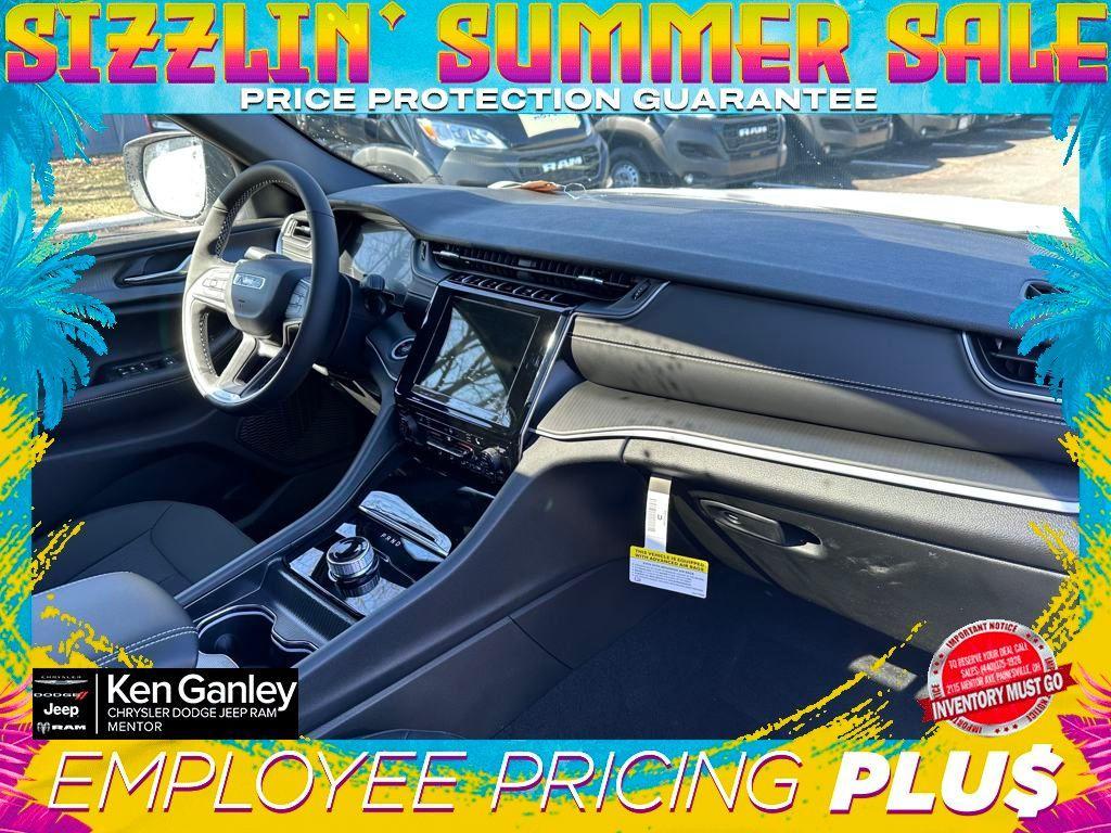 new 2025 Jeep Grand Cherokee car, priced at $38,019