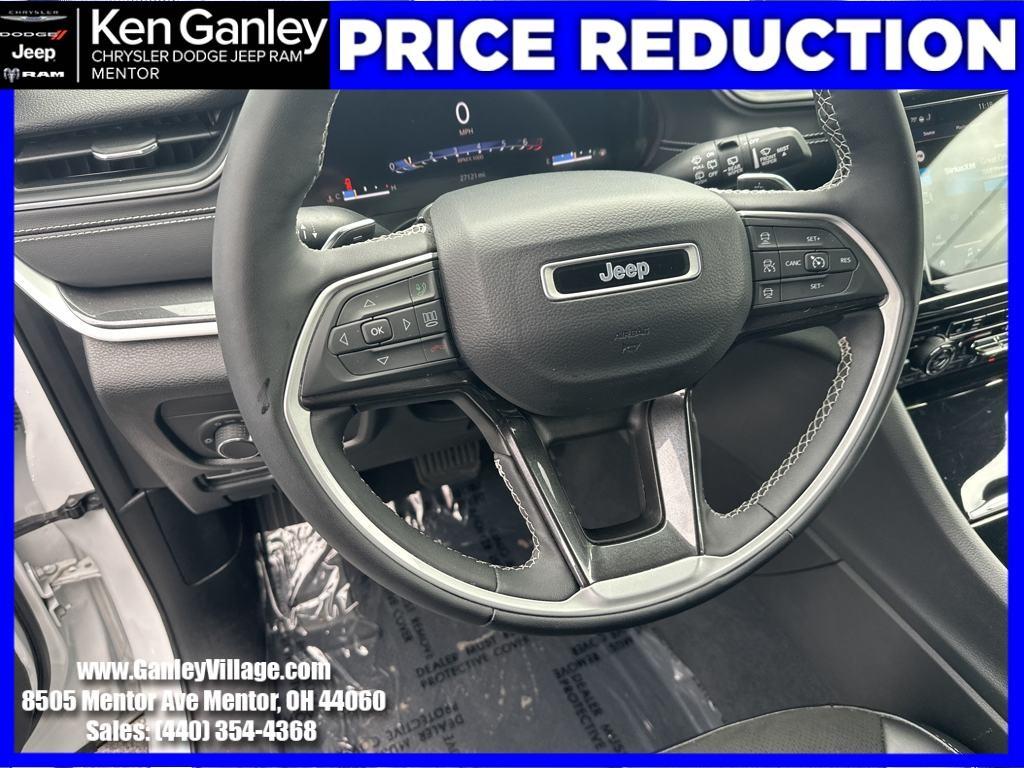 used 2023 Jeep Grand Cherokee car, priced at $32,975