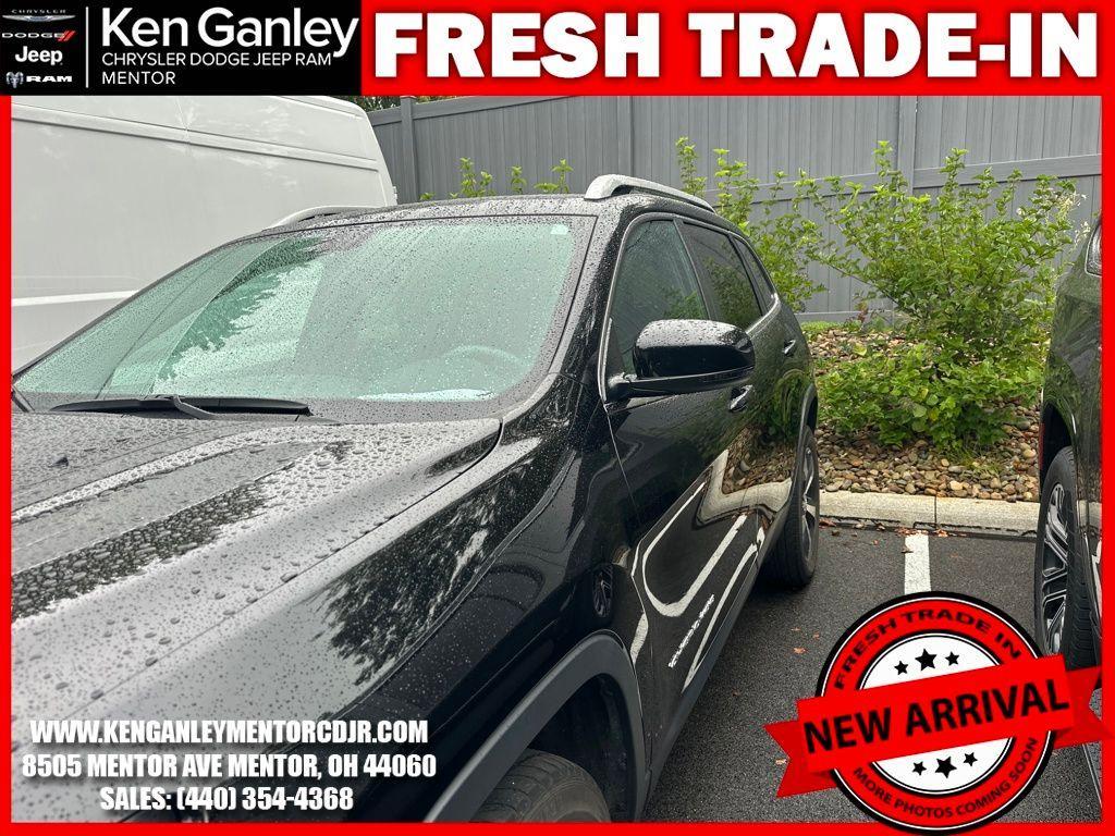 used 2019 Jeep Cherokee car, priced at $18,050