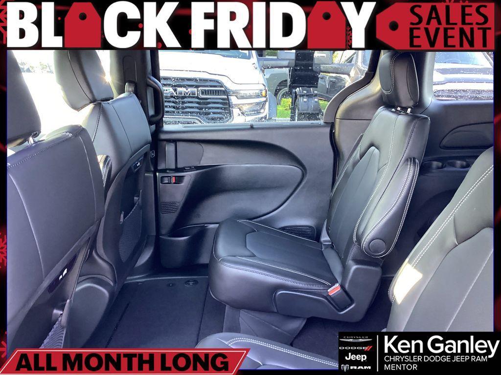 new 2026 Chrysler Pacifica car, priced at $44,667