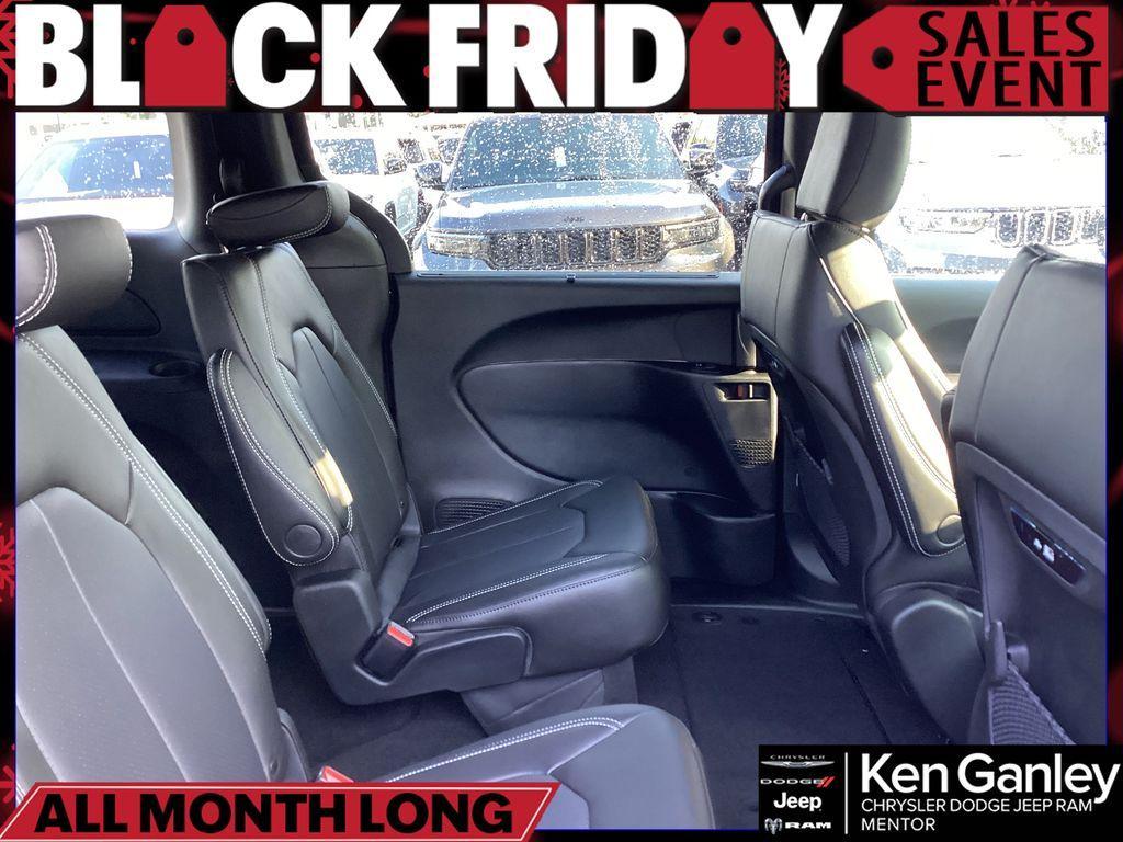 new 2026 Chrysler Pacifica car, priced at $44,667