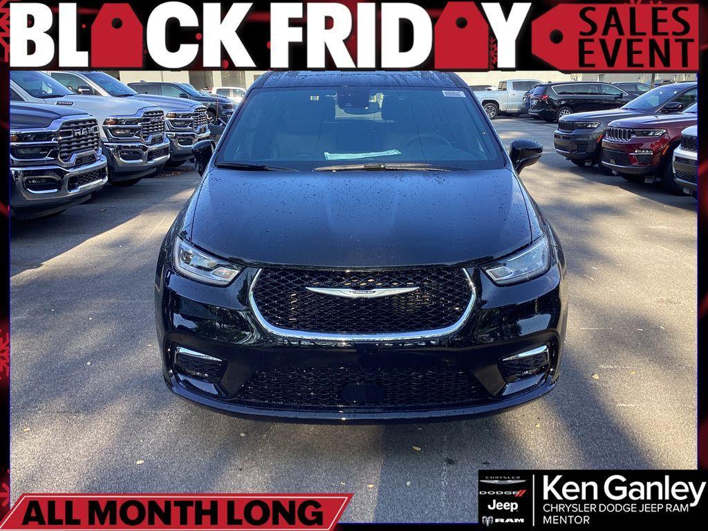 new 2026 Chrysler Pacifica car, priced at $44,667