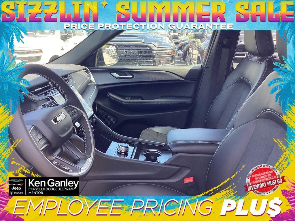 new 2025 Jeep Grand Cherokee L car, priced at $43,452