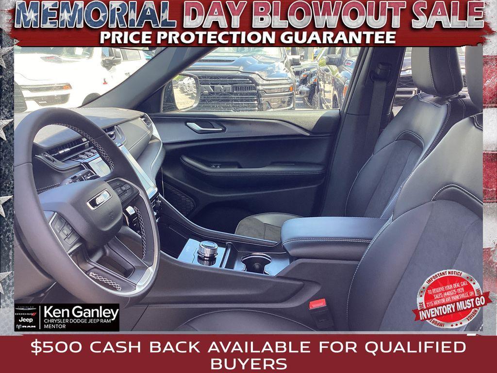 new 2025 Jeep Grand Cherokee L car, priced at $43,452
