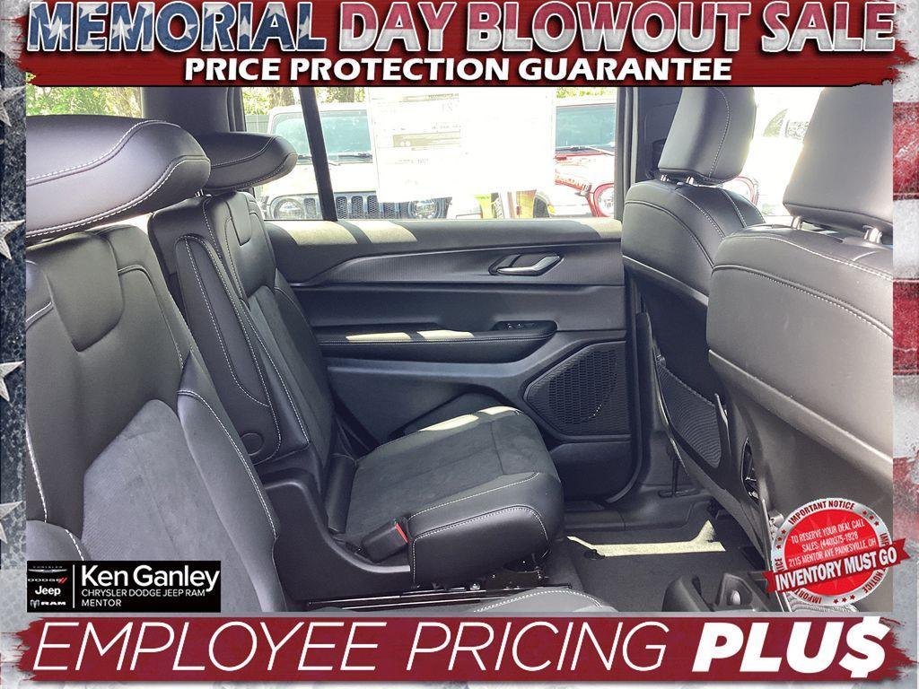 new 2025 Jeep Grand Cherokee L car, priced at $43,452