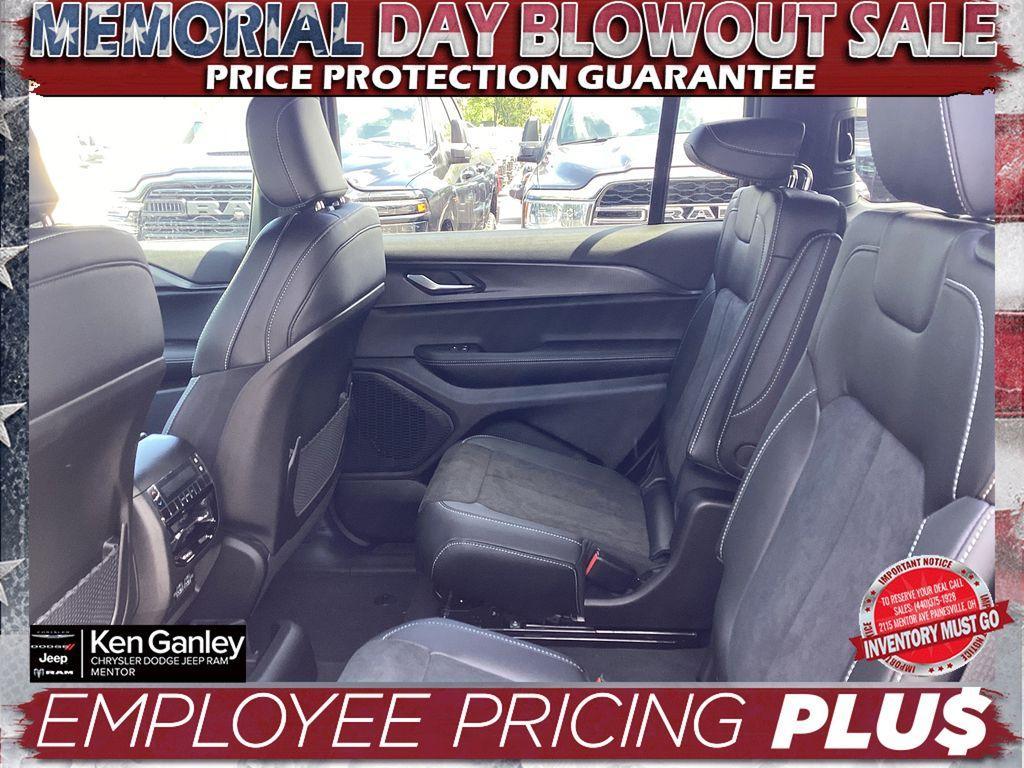 new 2025 Jeep Grand Cherokee L car, priced at $43,452