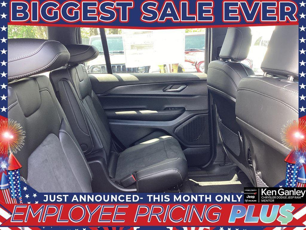 new 2025 Jeep Grand Cherokee L car, priced at $43,452