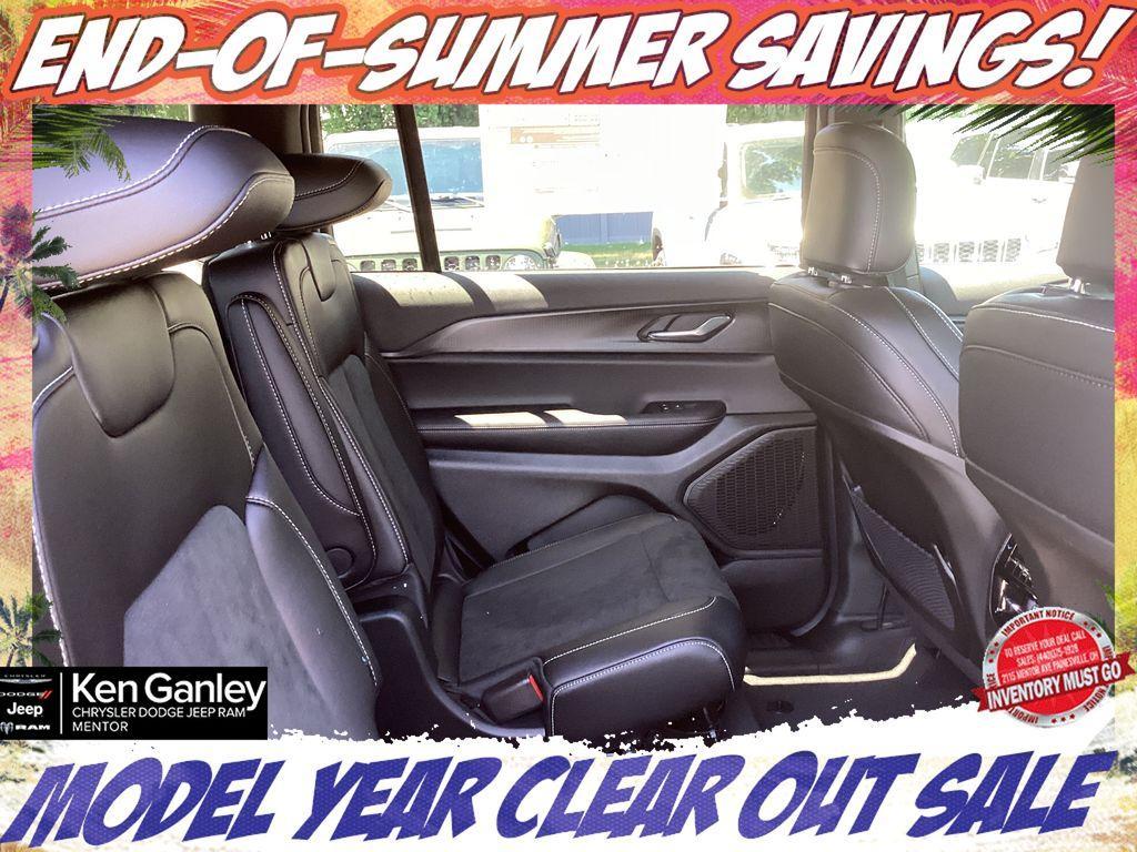 new 2025 Jeep Grand Cherokee L car, priced at $42,152