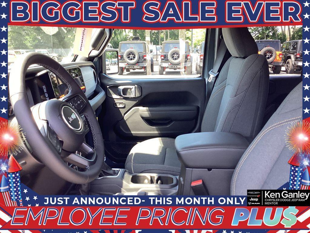new 2025 Jeep Wrangler car, priced at $48,090