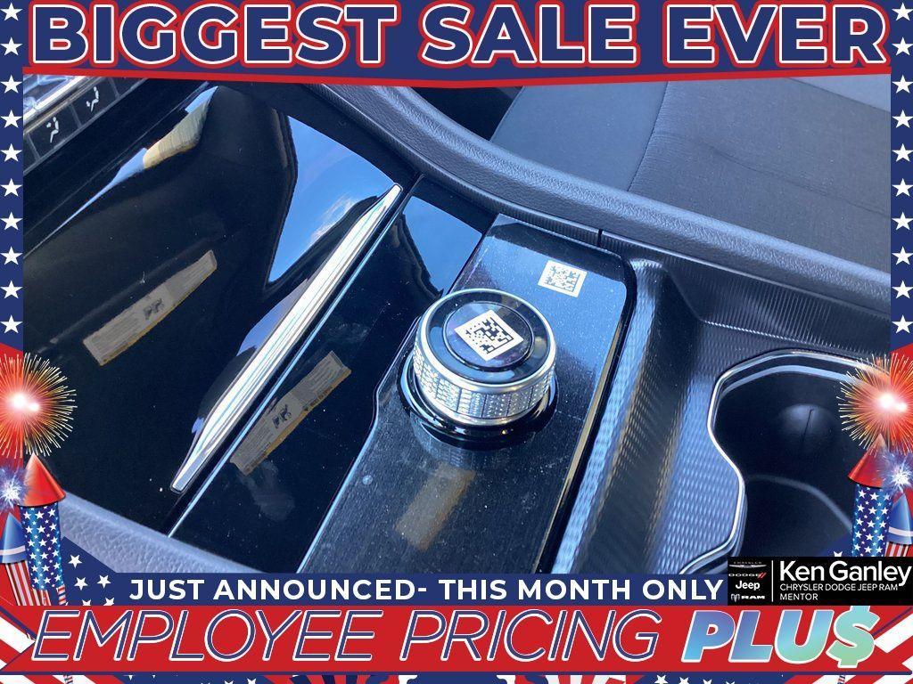 new 2025 Jeep Grand Cherokee L car, priced at $40,725