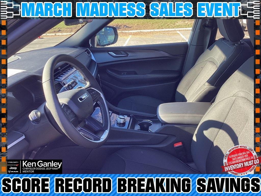 new 2025 Jeep Grand Cherokee L car, priced at $42,920