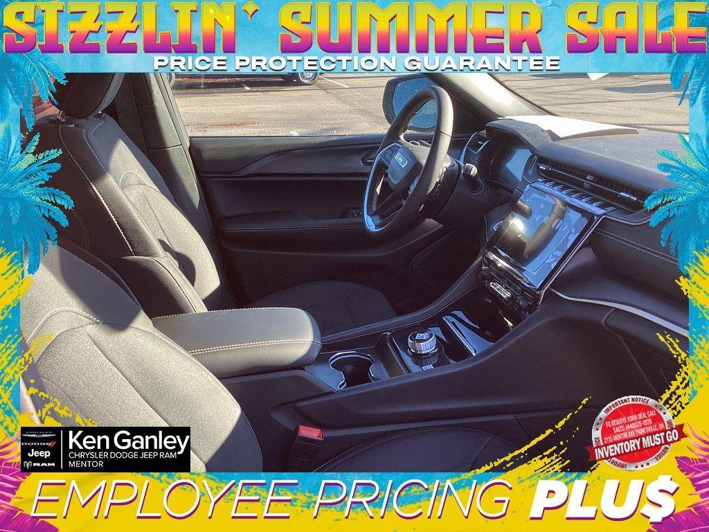 new 2025 Jeep Grand Cherokee L car, priced at $40,725