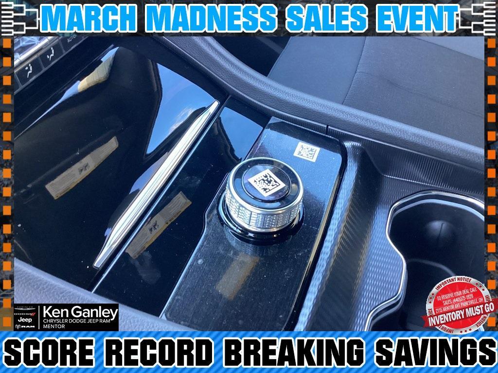 new 2025 Jeep Grand Cherokee L car, priced at $42,920