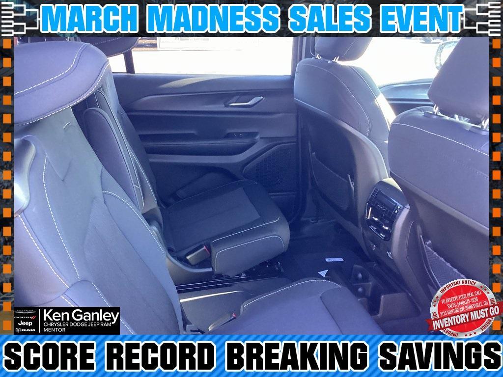 new 2025 Jeep Grand Cherokee L car, priced at $42,920