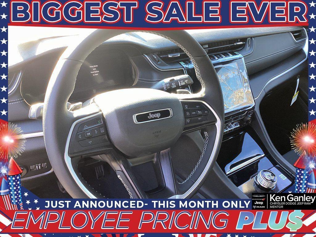 new 2025 Jeep Grand Cherokee L car, priced at $40,725