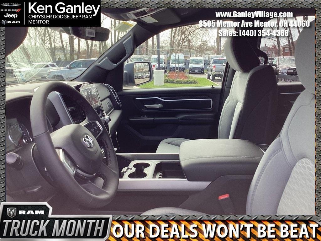 new 2025 Ram 1500 car, priced at $43,677