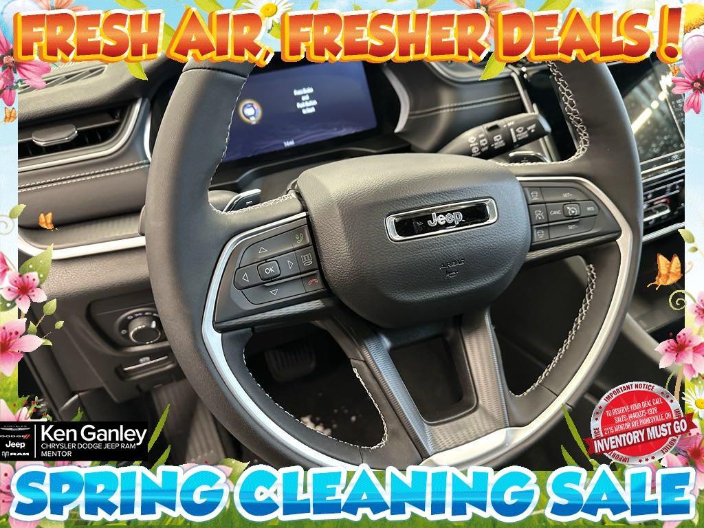 new 2025 Jeep Grand Cherokee car, priced at $39,959