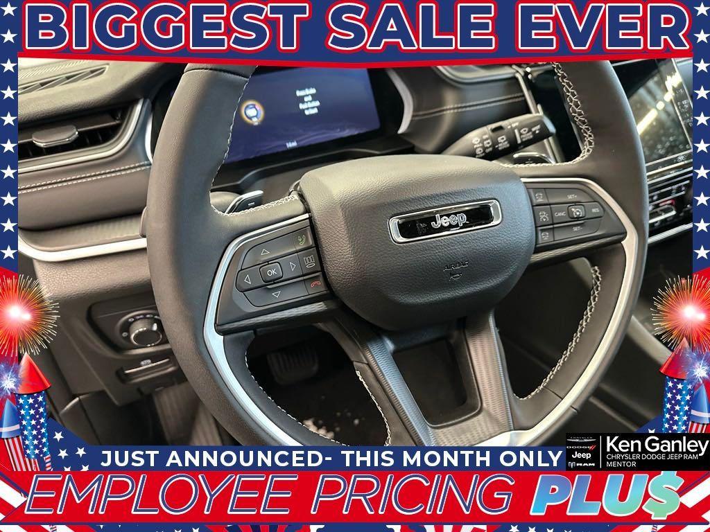 new 2025 Jeep Grand Cherokee car, priced at $41,255