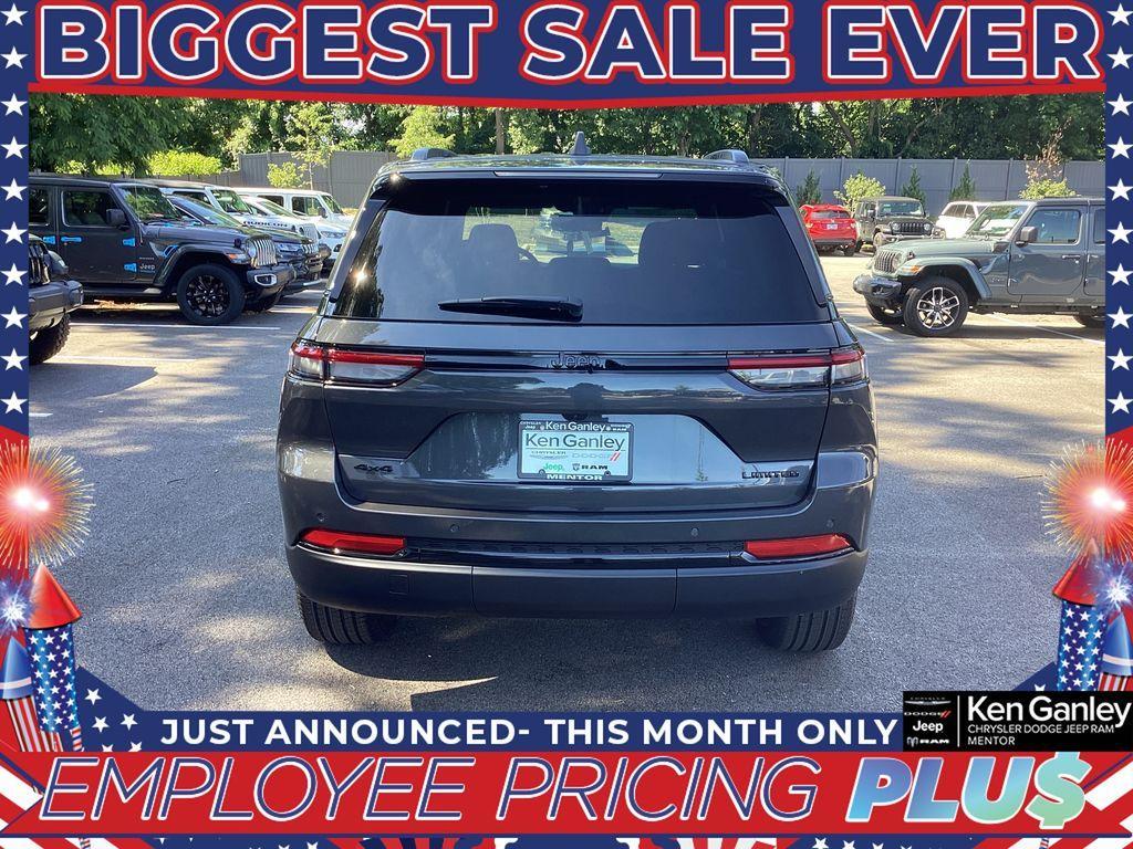 new 2025 Jeep Grand Cherokee car, priced at $47,676
